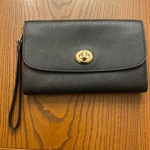 Coach black pebbled leather wallet clutch